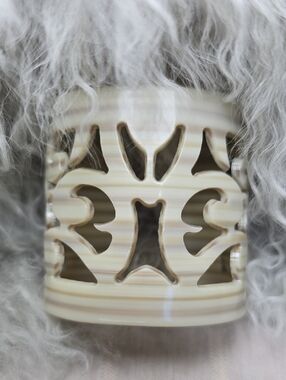 Vintage Y2K Retro Cream Ornate Cut Out Lucite Cuff Bracelet